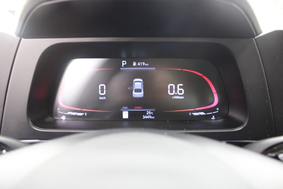 Hyundai Elantra 2025 — photo 17