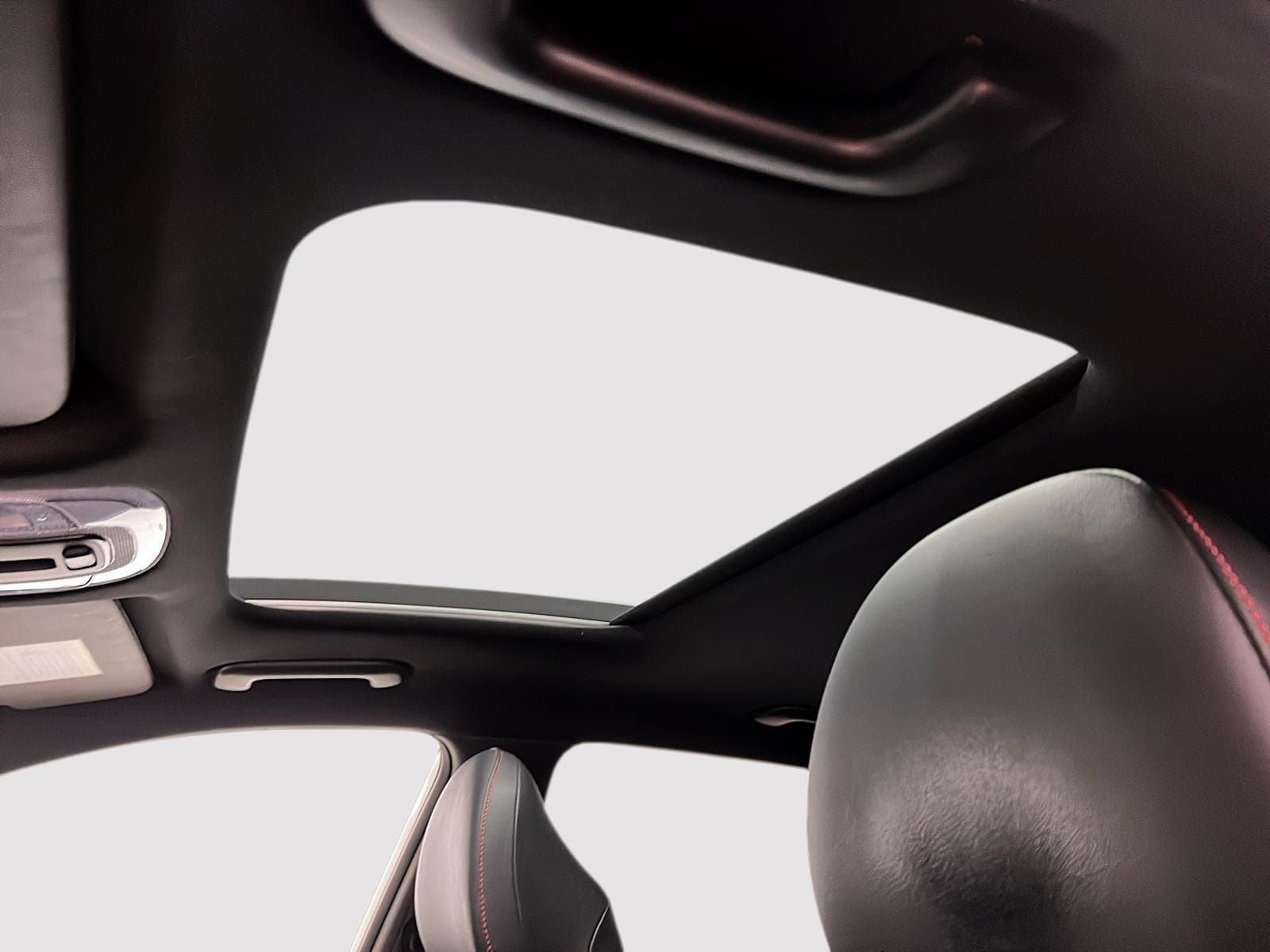 Hyundai Kona 2025 — photo 10