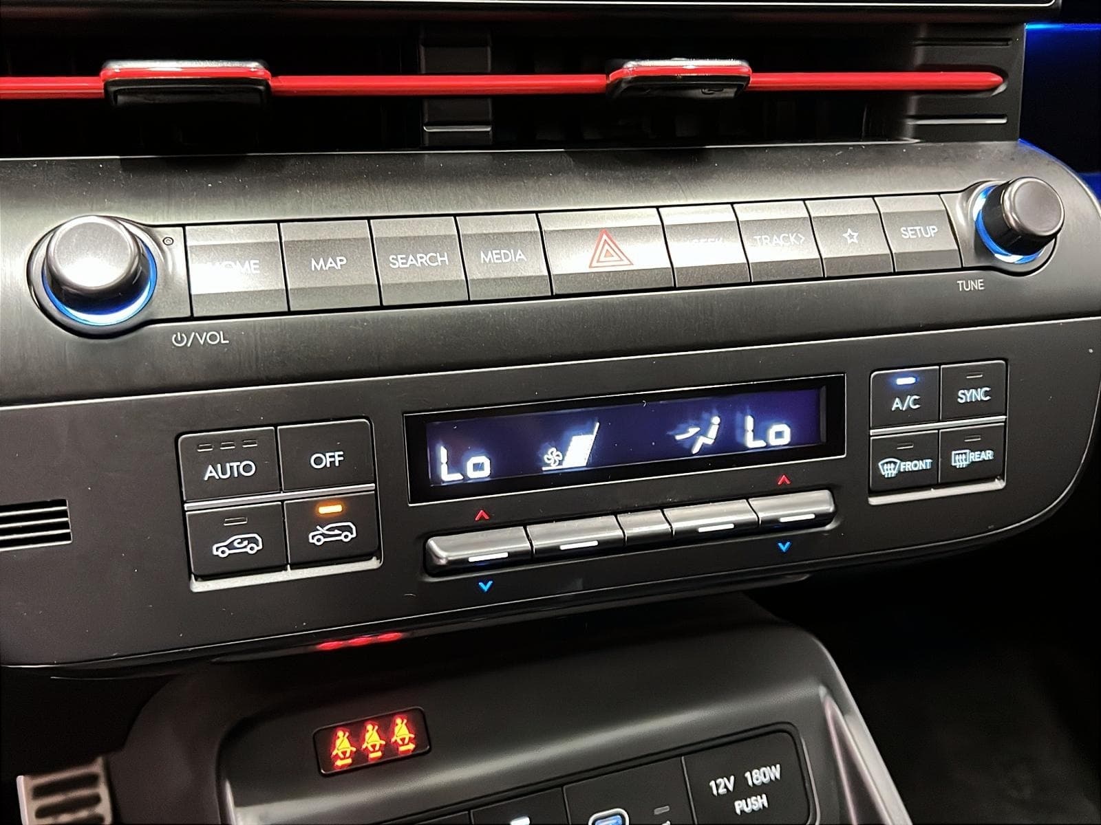 Hyundai Kona 2025 — photo 16