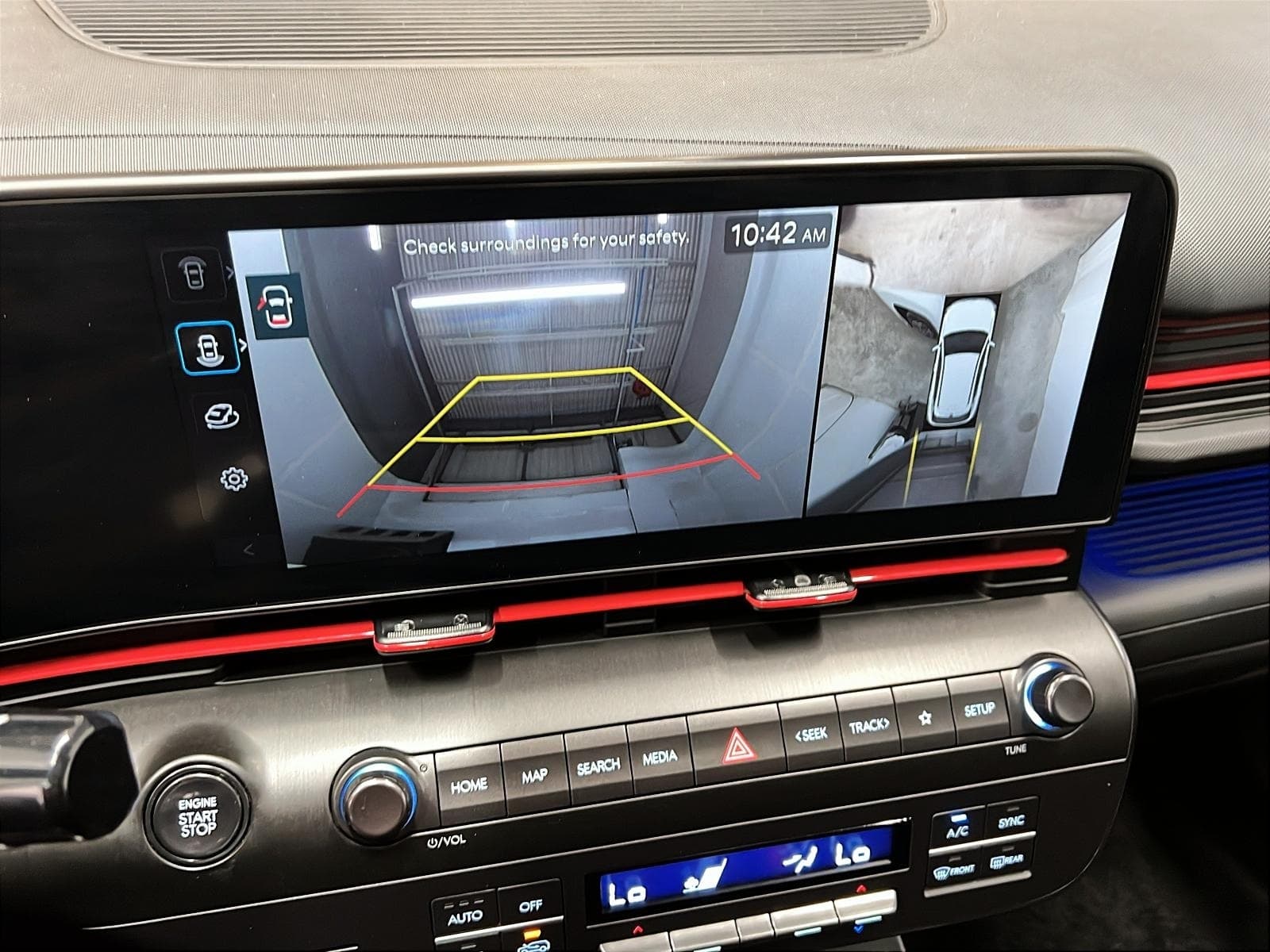 Hyundai Kona 2025 — photo 18