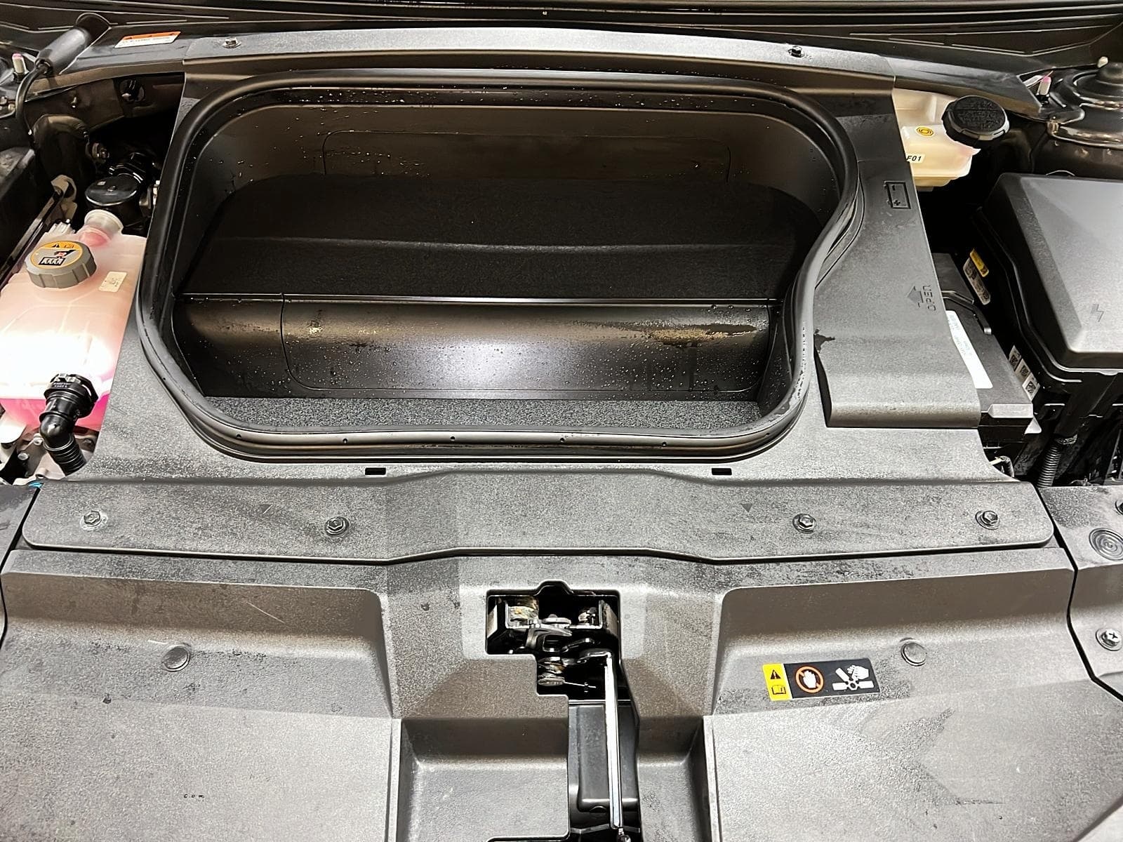 Hyundai IONIQ 6 2025 — photo 12