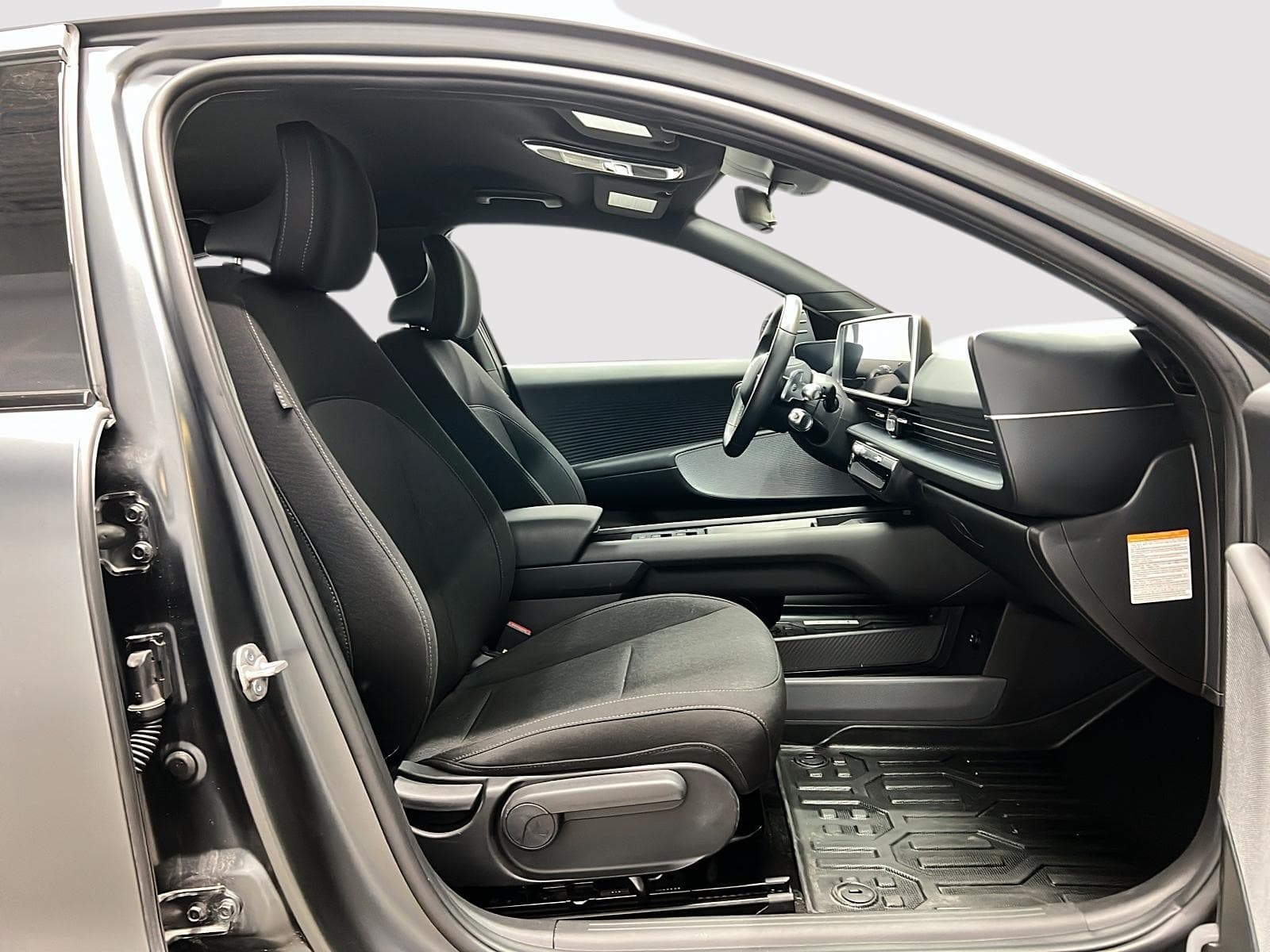 Hyundai IONIQ 6 2025 — photo 9