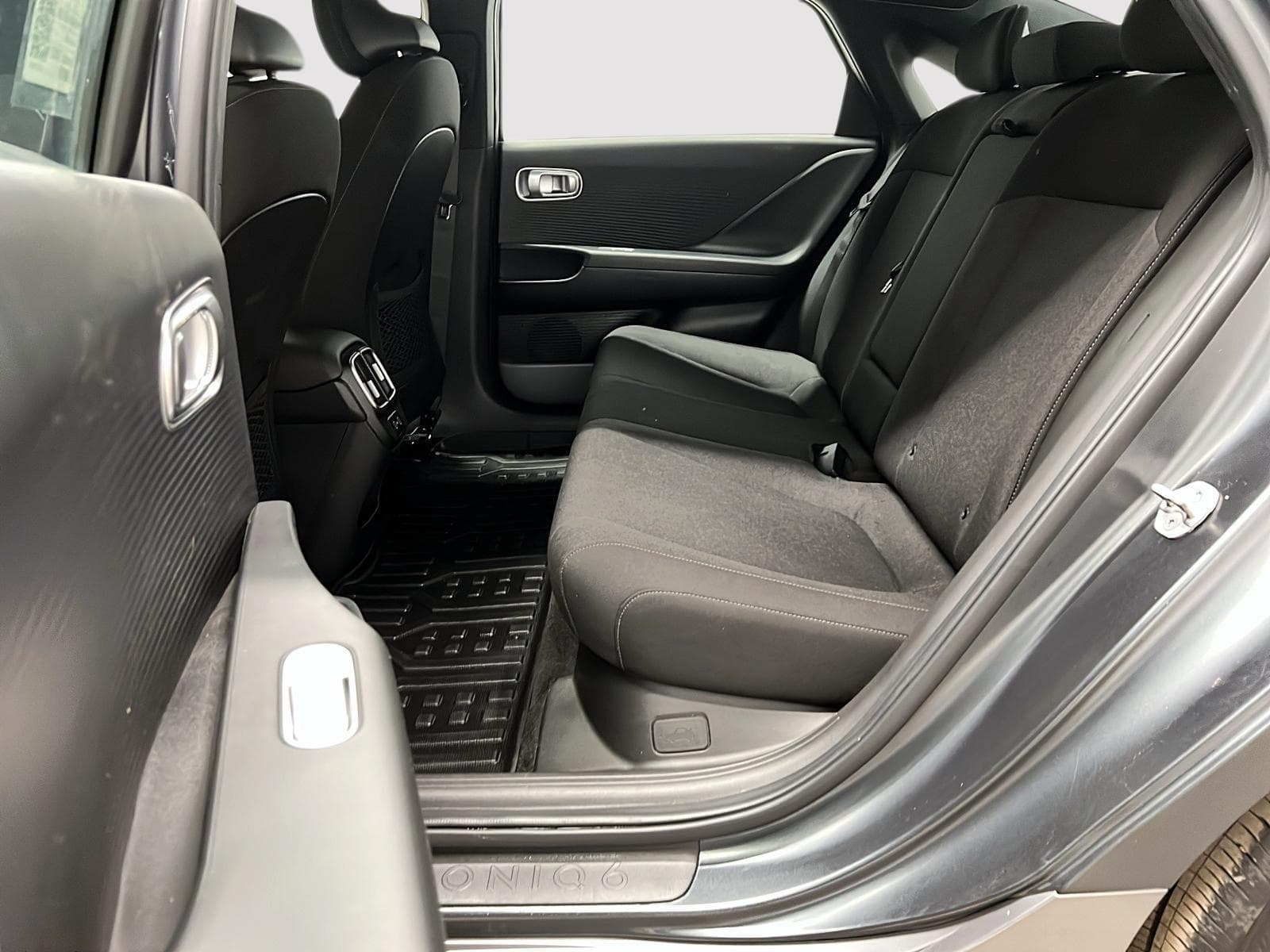 Hyundai IONIQ 6 2025 — photo 10