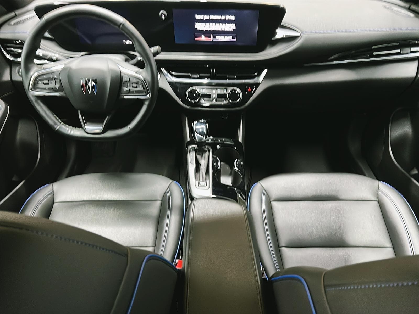 Buick Envista 2025 — photo 10