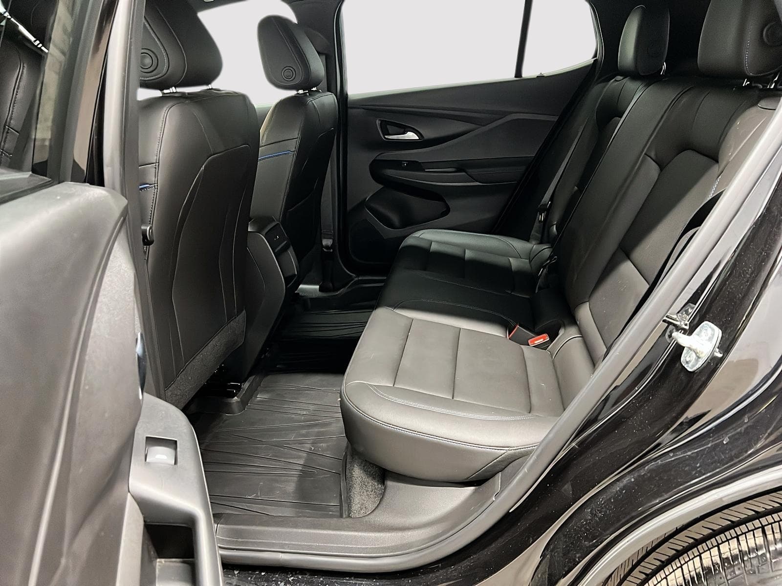 Buick Envista 2025 — photo 9
