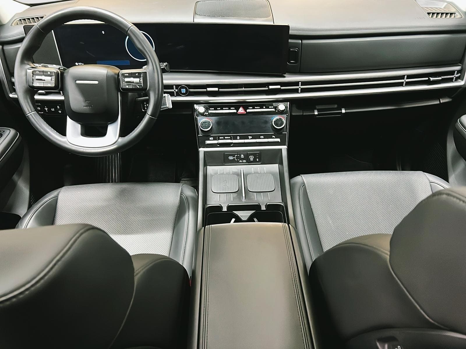 Hyundai Santa Fe 2025 — photo 13