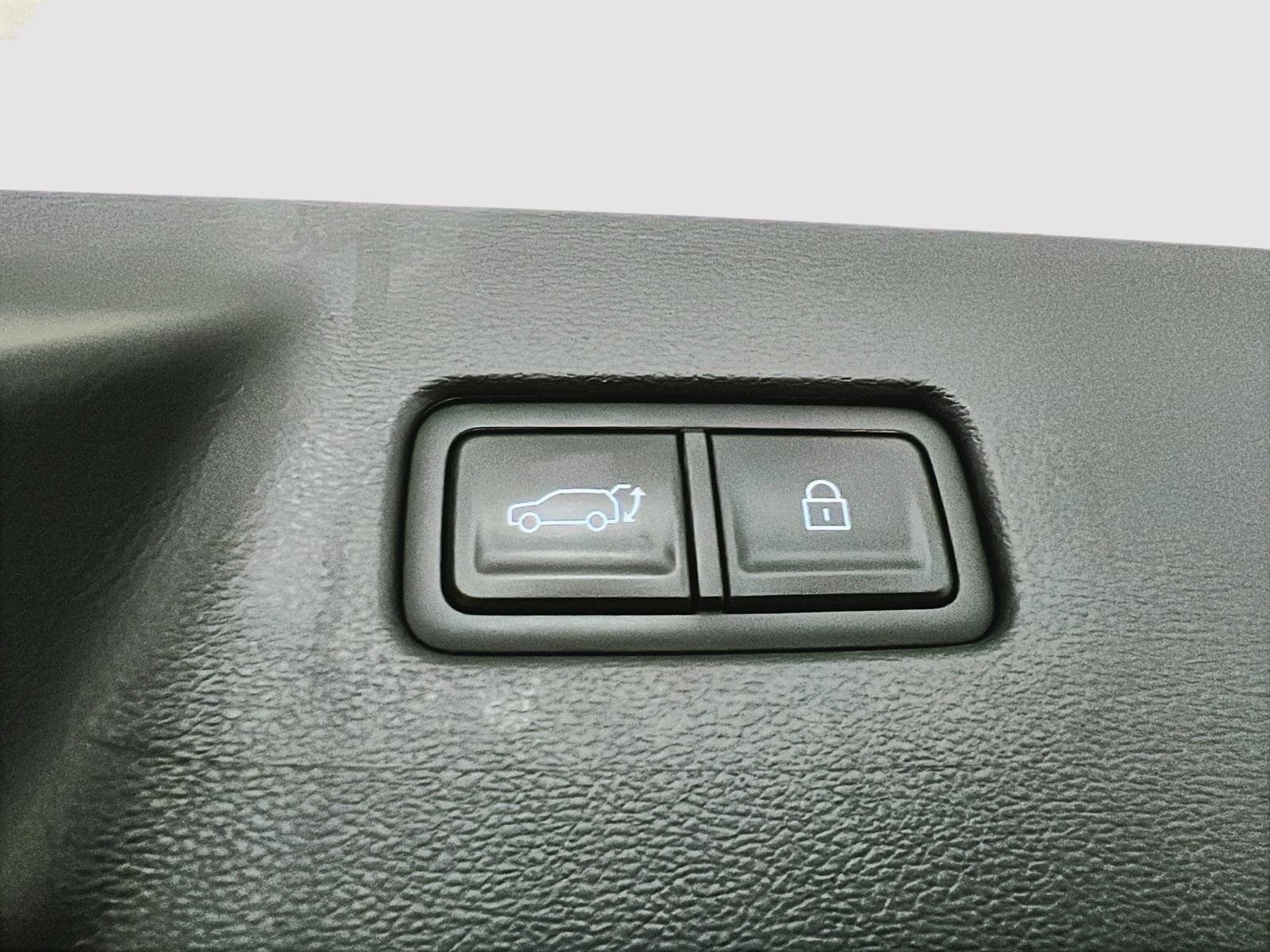 Hyundai Santa Fe 2025 — photo 16