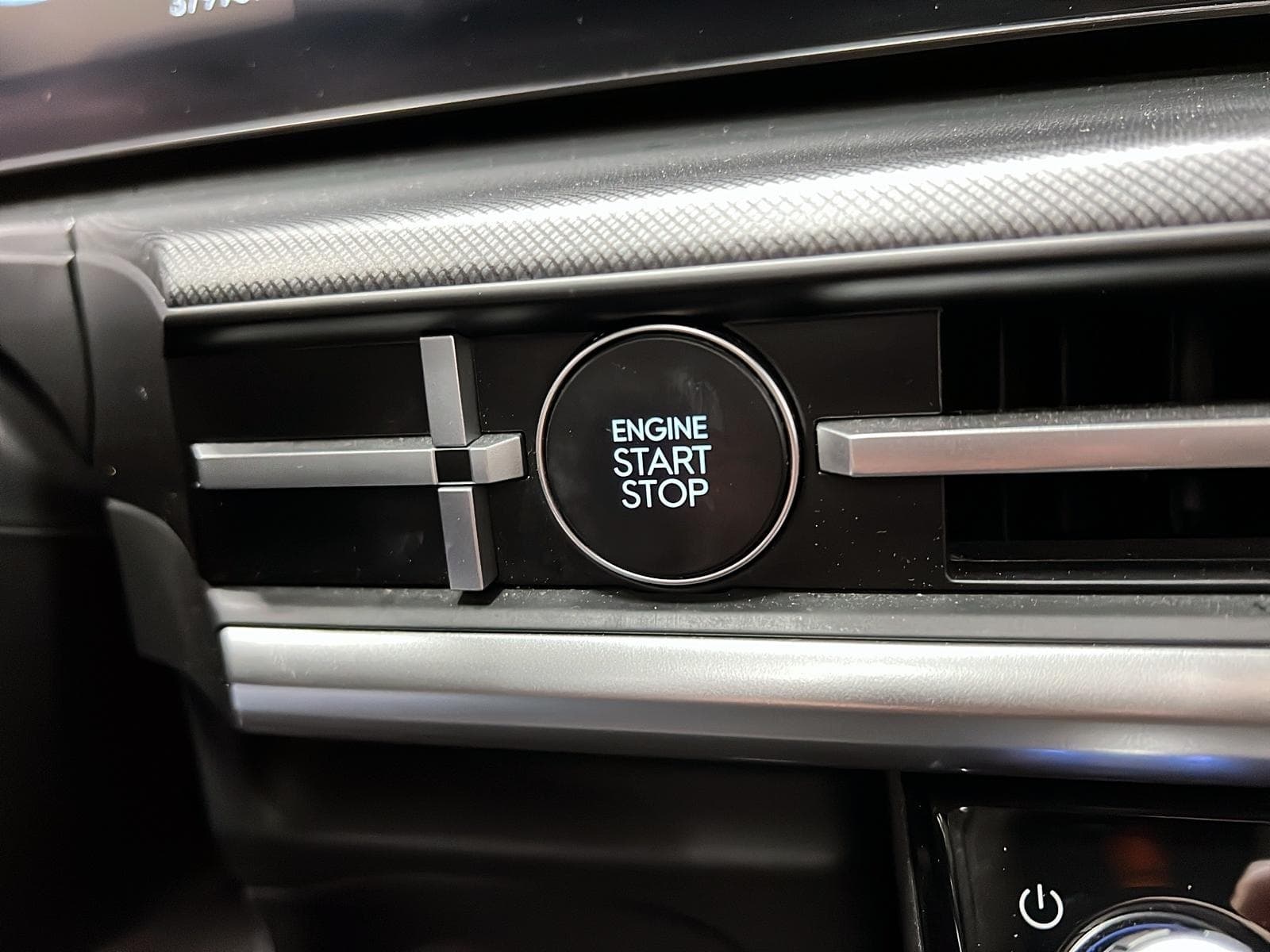 Hyundai Santa Fe 2025 — photo 20