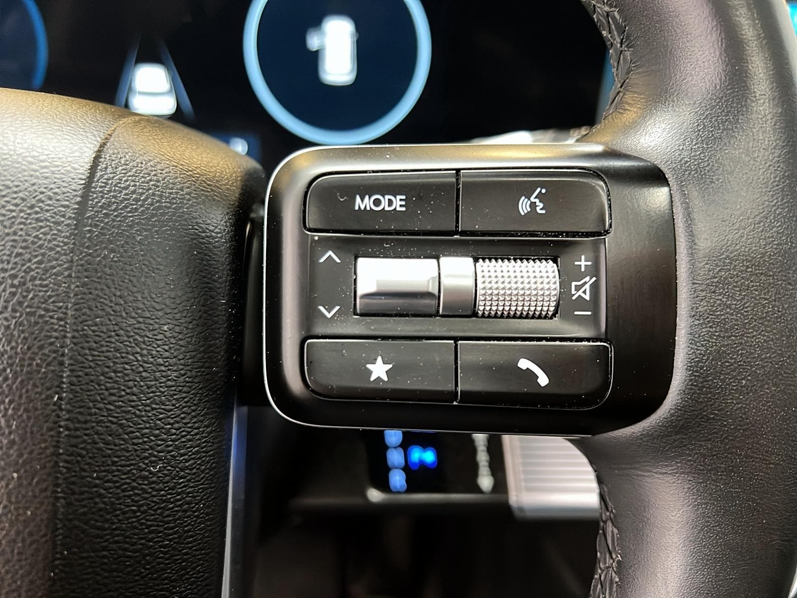 Hyundai Santa Fe 2025 — photo 21