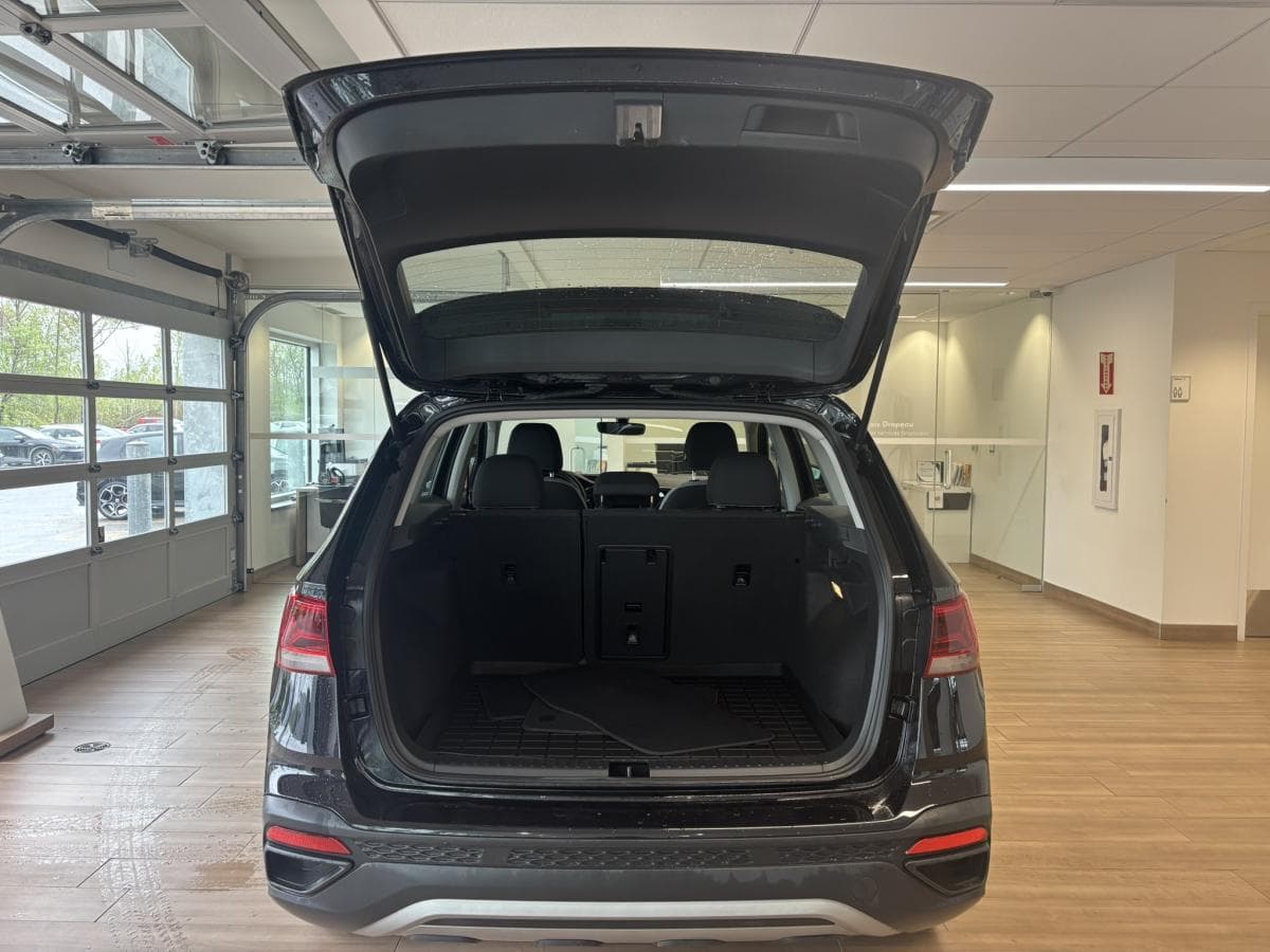Volkswagen Taos 2023 — photo 8