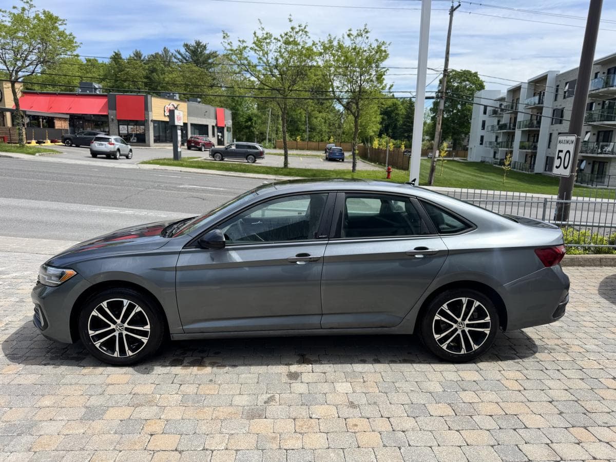 Volkswagen Jetta 2023 — photo 4