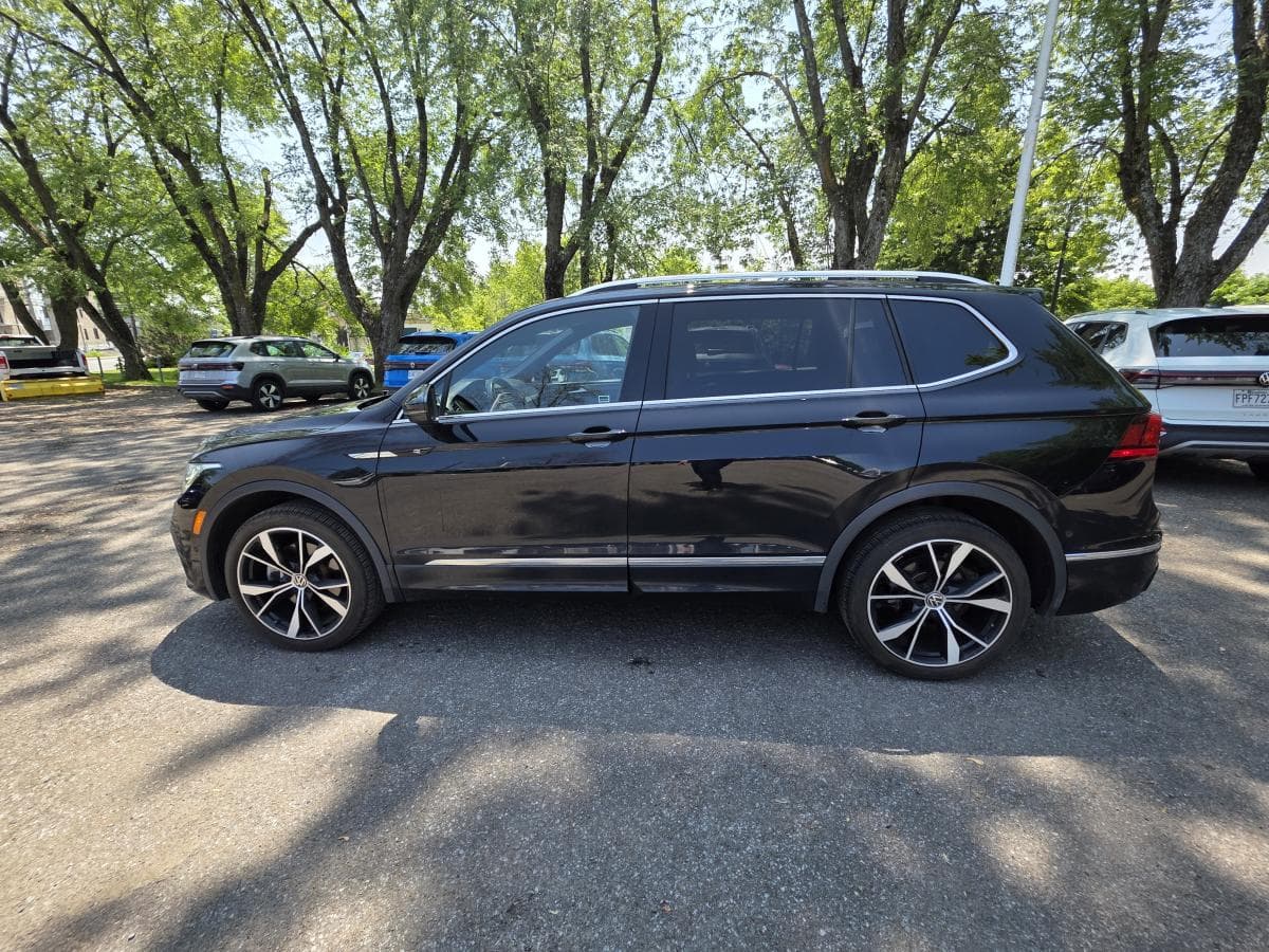 Volkswagen Tiguan 2023 — photo 11