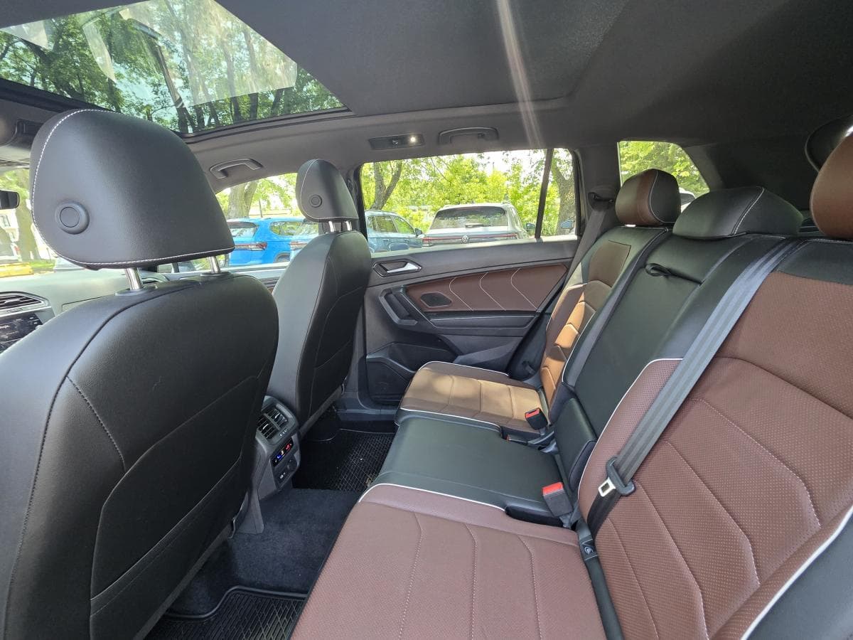 Volkswagen Tiguan 2023 — photo 12