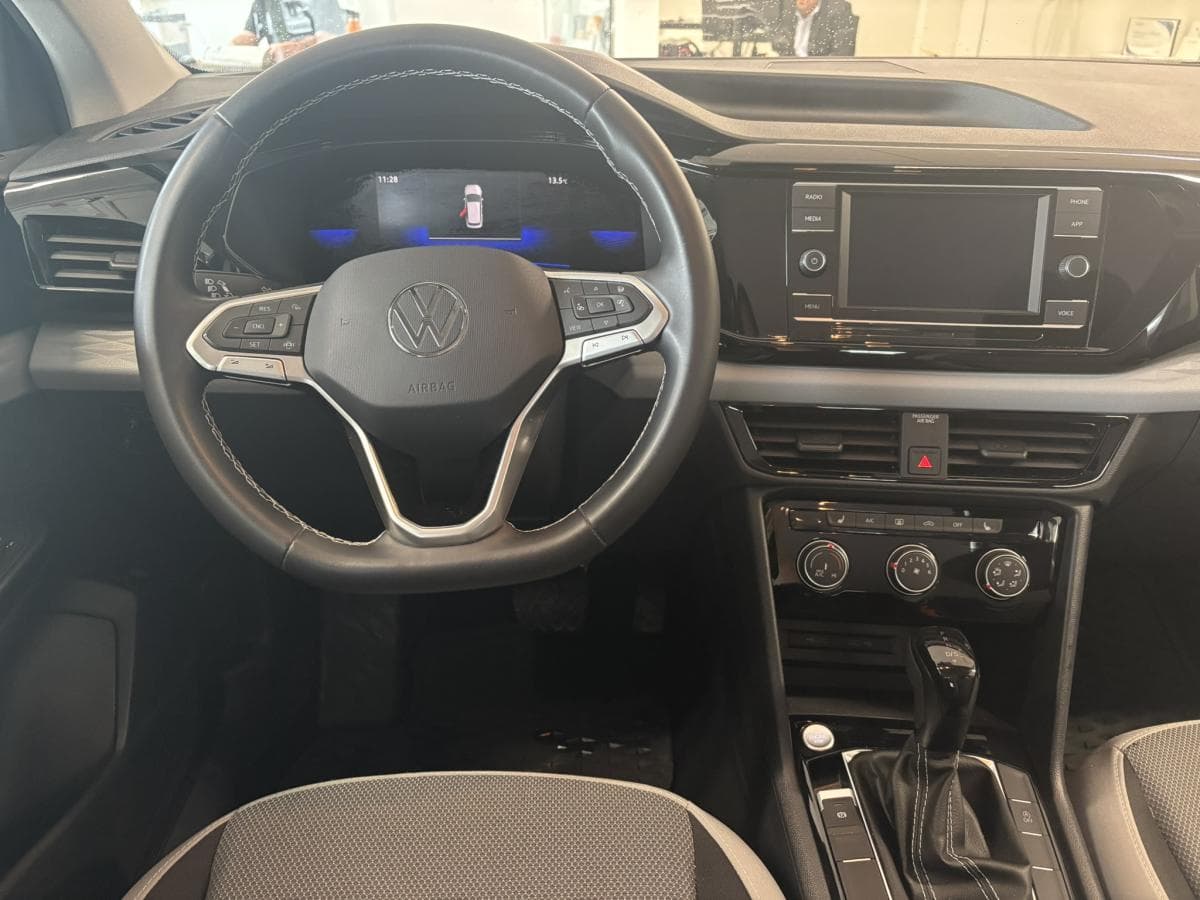Volkswagen Taos 2023 — photo 17