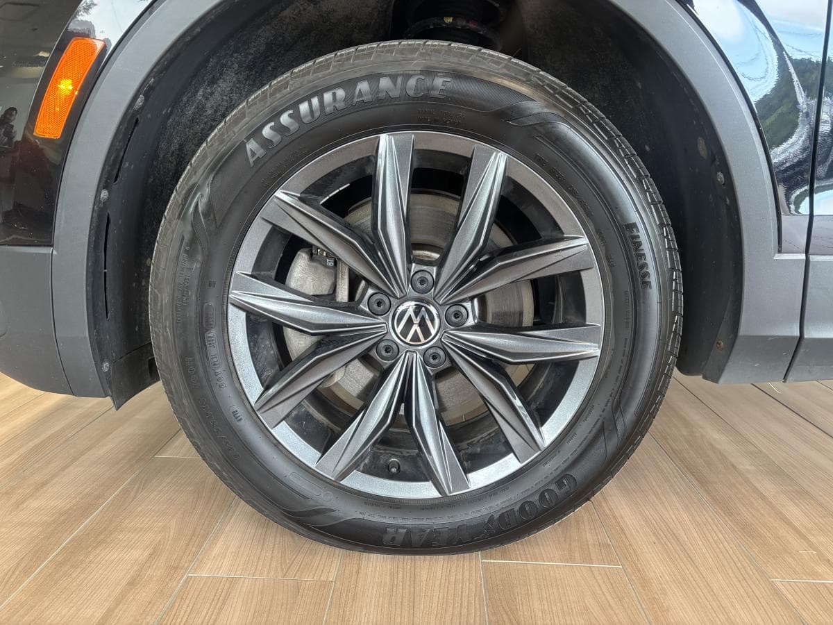 Volkswagen Tiguan 2022 — photo 14