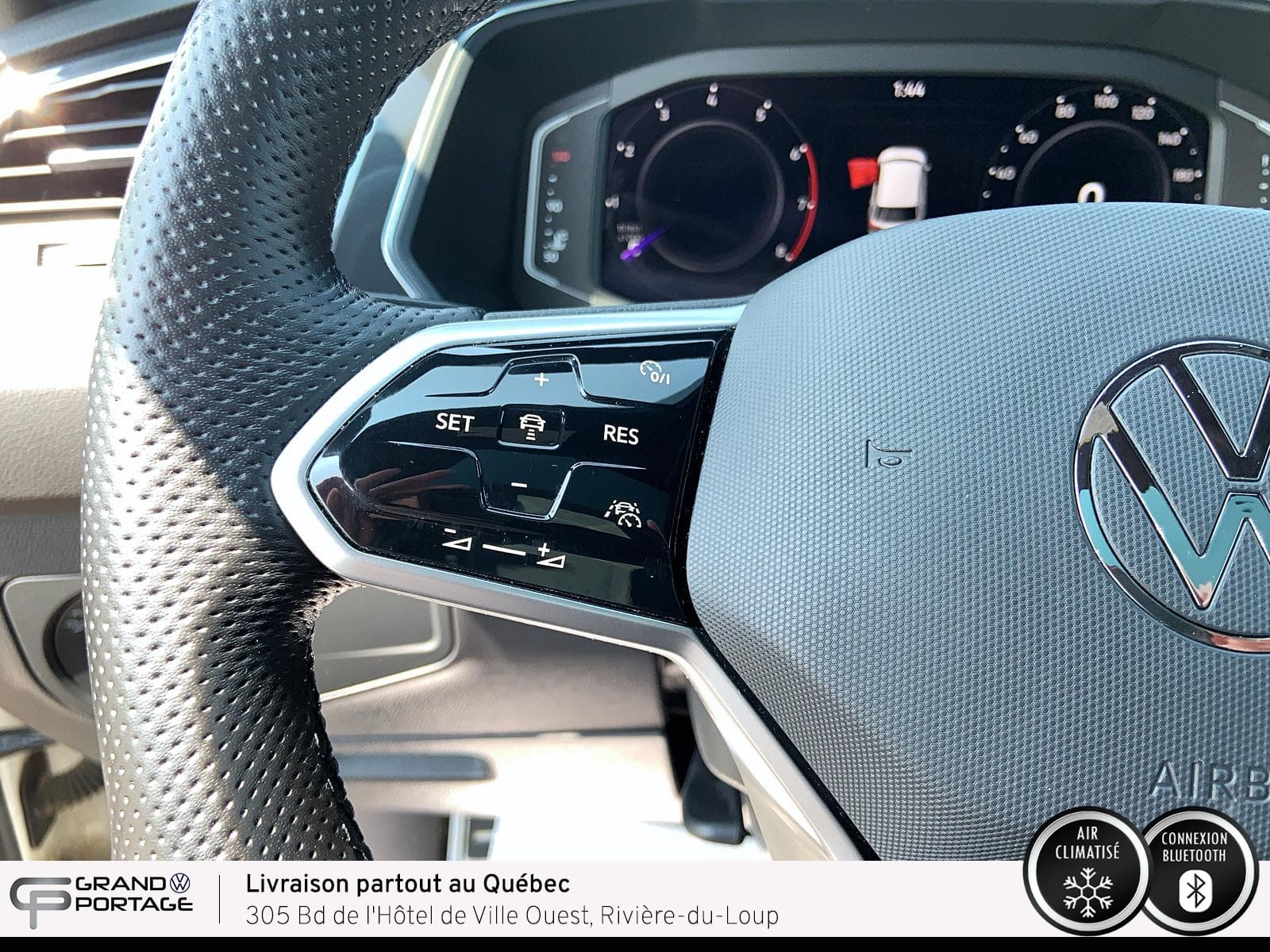 Volkswagen Tiguan 2023 — photo 16