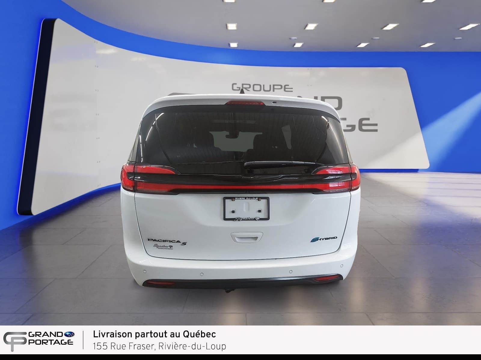Chrysler Pacifica Hybrid 2023 — photo 4