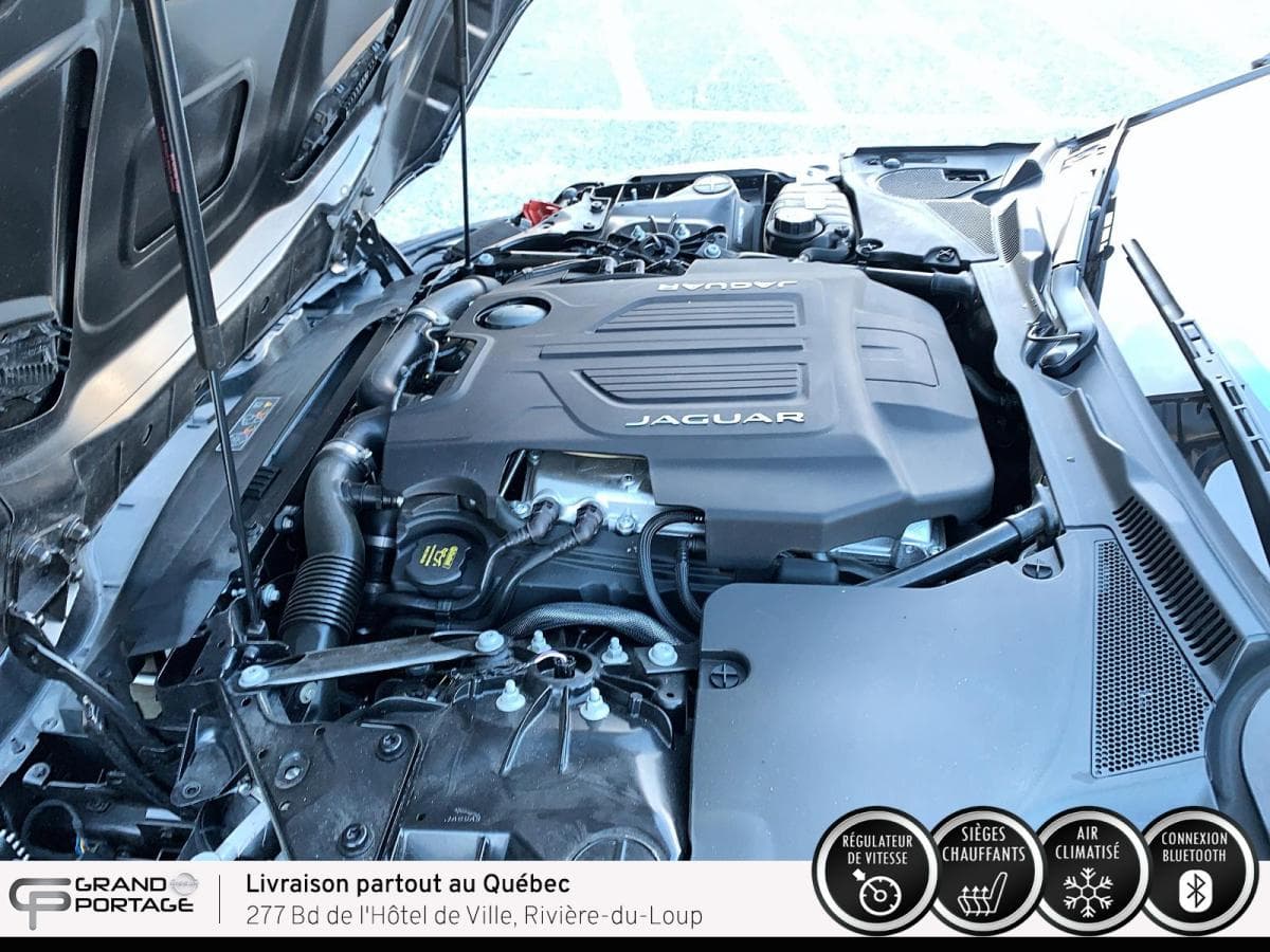 Jaguar F-TYPE 2023 — photo 12