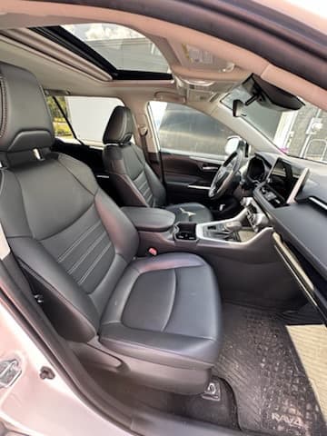 Toyota RAV4 2023 — photo 5