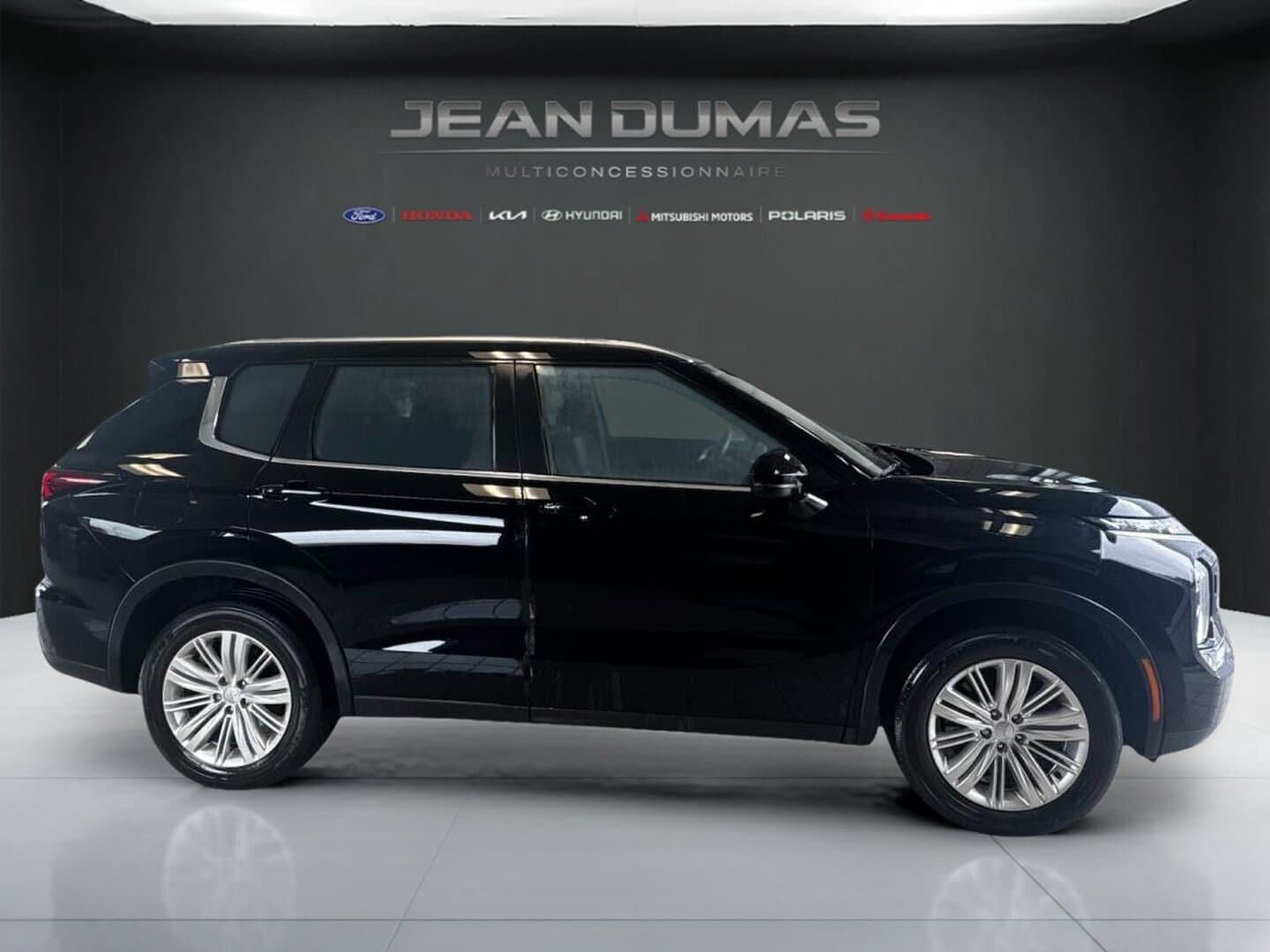 Mitsubishi Outlander 2024 — photo 4