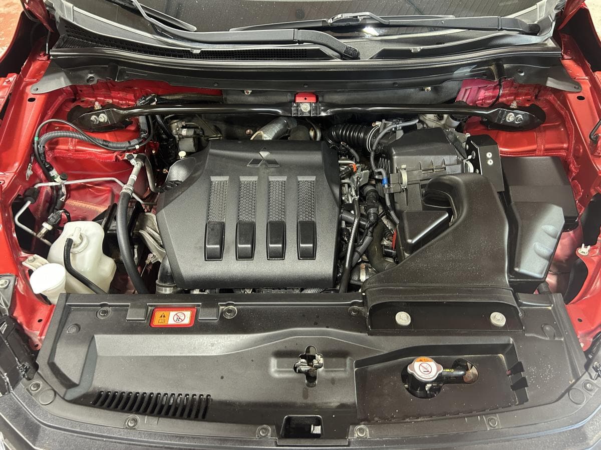 Mitsubishi Eclipse Cross 2023 — photo 12