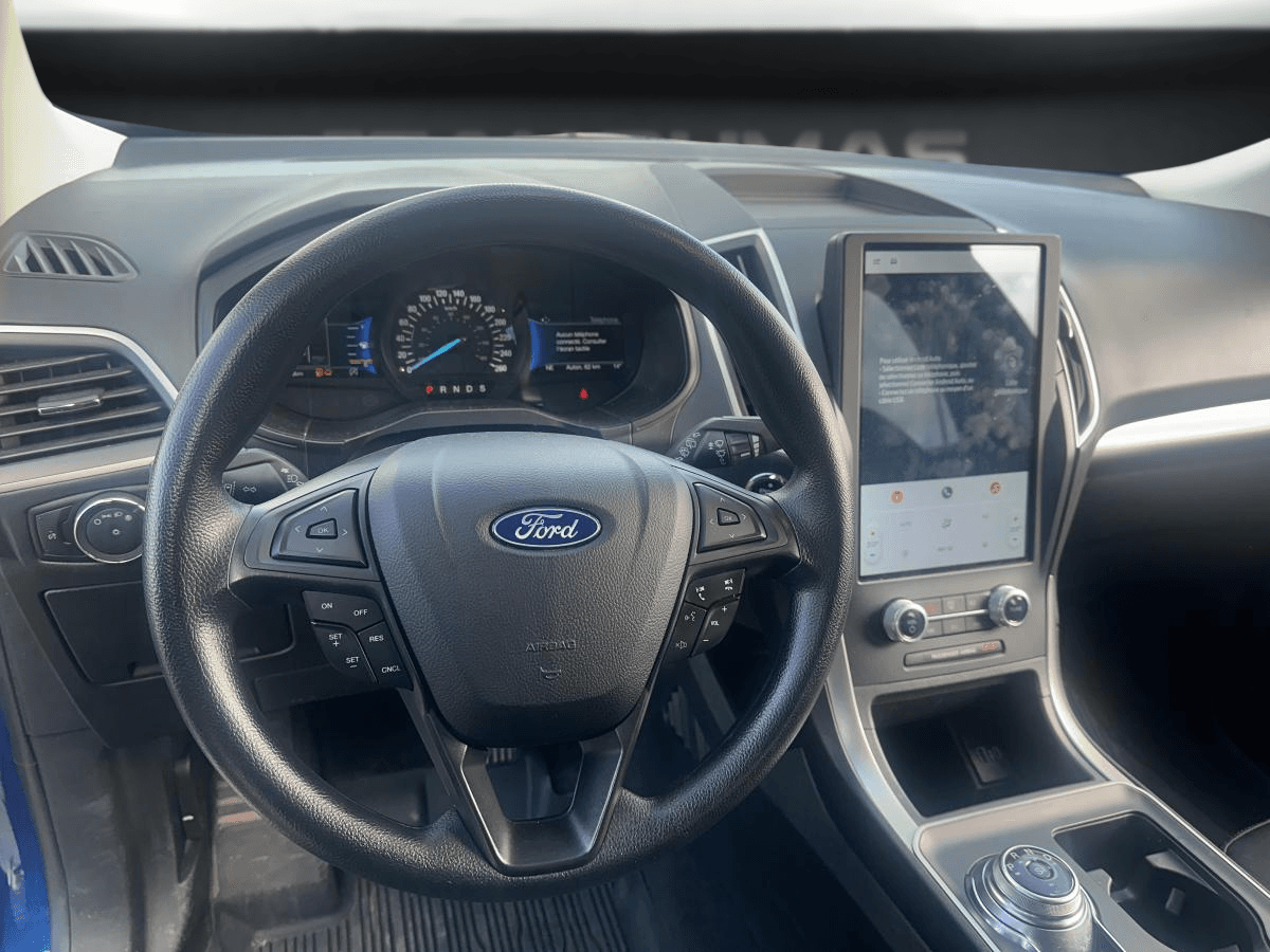 Ford Edge 2023 — photo 10