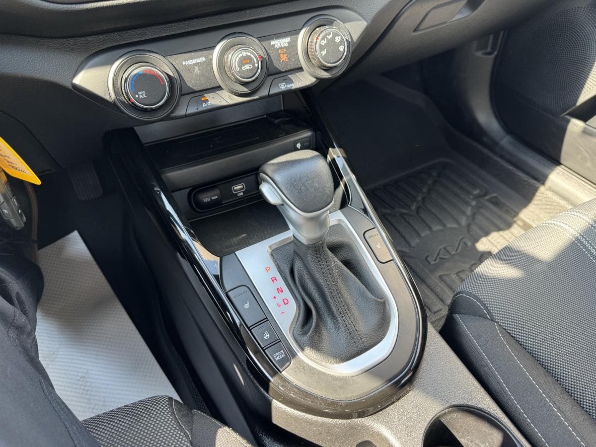 Kia Forte 2024 — photo 15