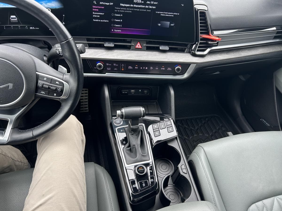 Kia Sportage 2023 — photo 11