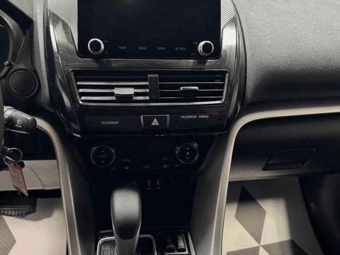 Mitsubishi Eclipse Cross 2023 — photo 12