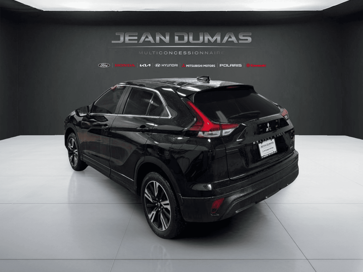 Mitsubishi Eclipse Cross 2023 — photo 8