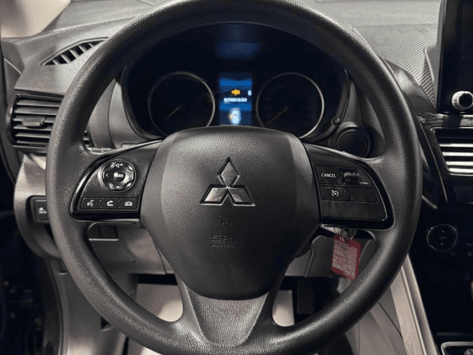 Mitsubishi Eclipse Cross 2023 — photo 10