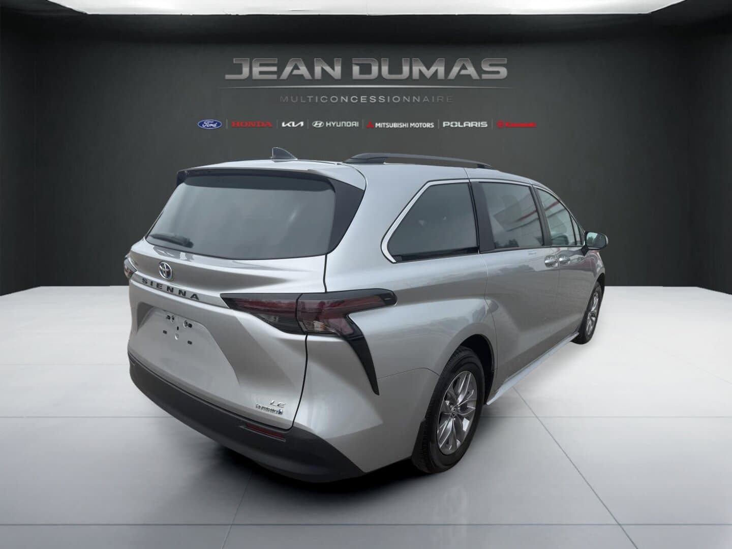 Toyota Sienna 2024 — photo 9
