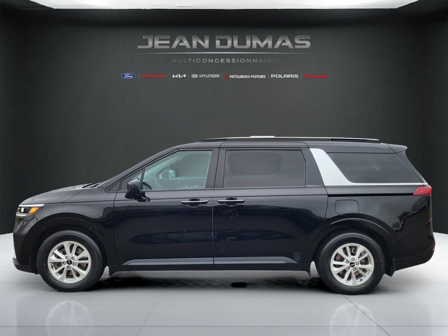 Kia Carnival 2023 — photo 8