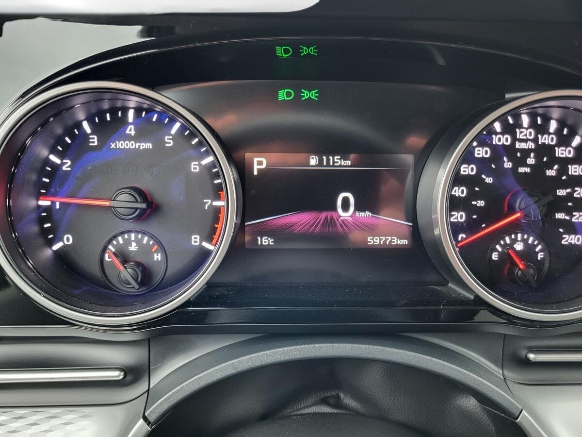 Kia Carnival 2023 — photo 9