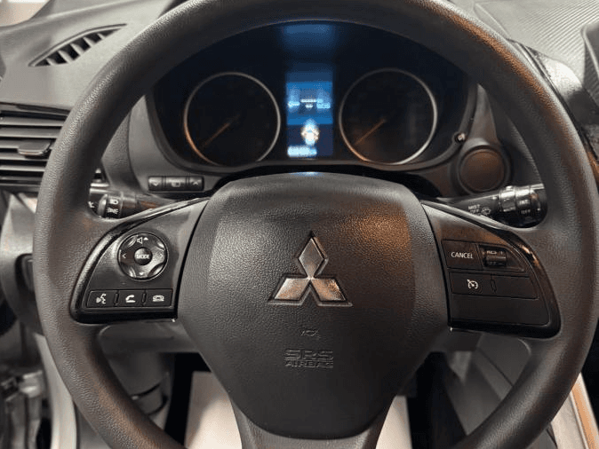 Mitsubishi Eclipse Cross 2024 — photo 9