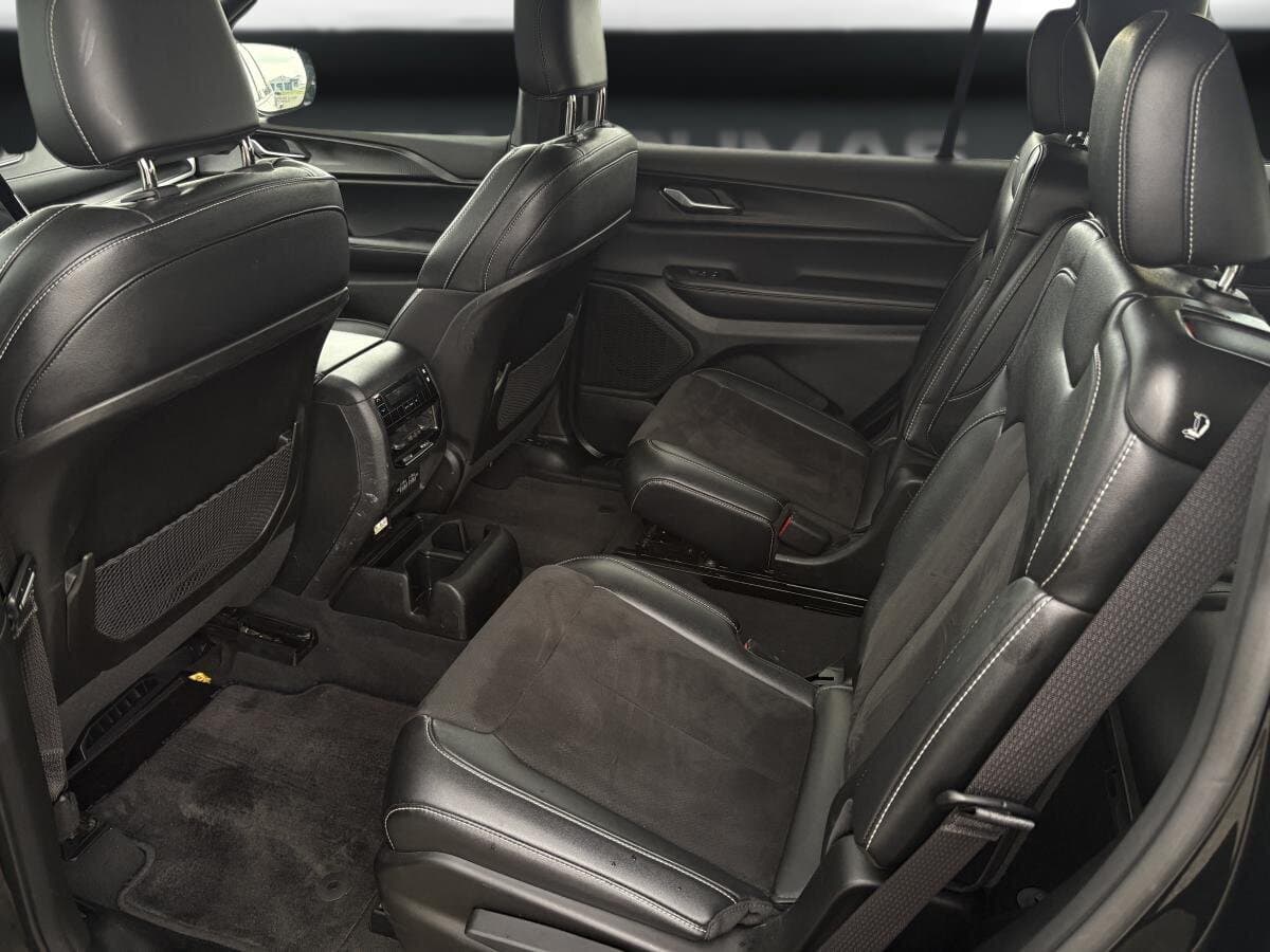 Jeep Grand Cherokee L 2024 — photo 9