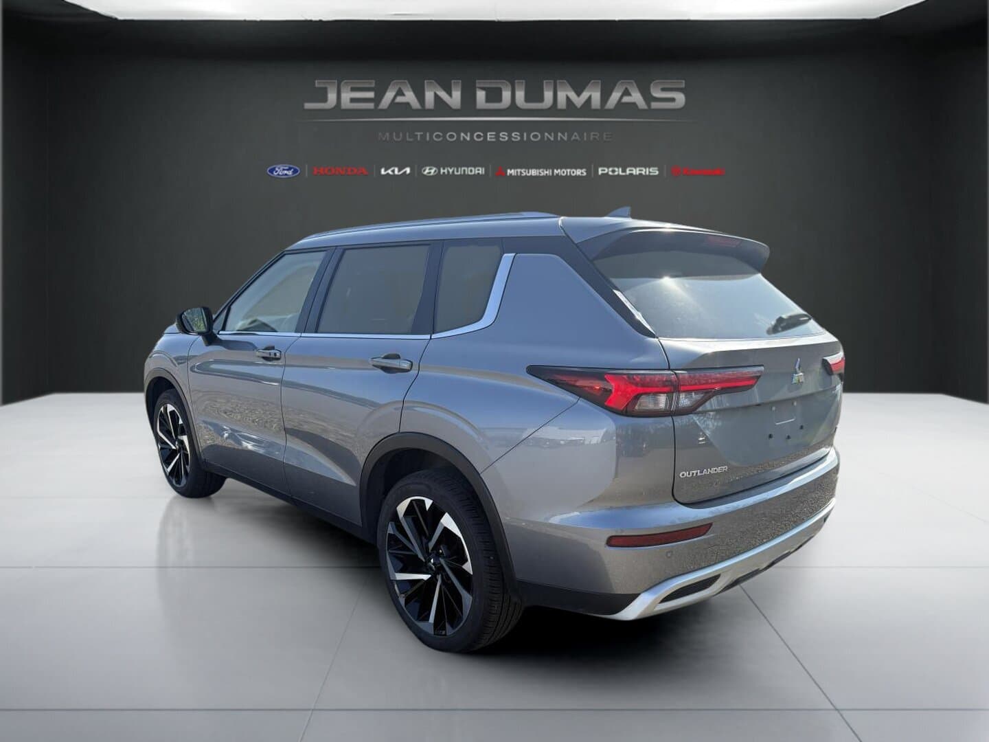 Mitsubishi Outlander 2024 — photo 6