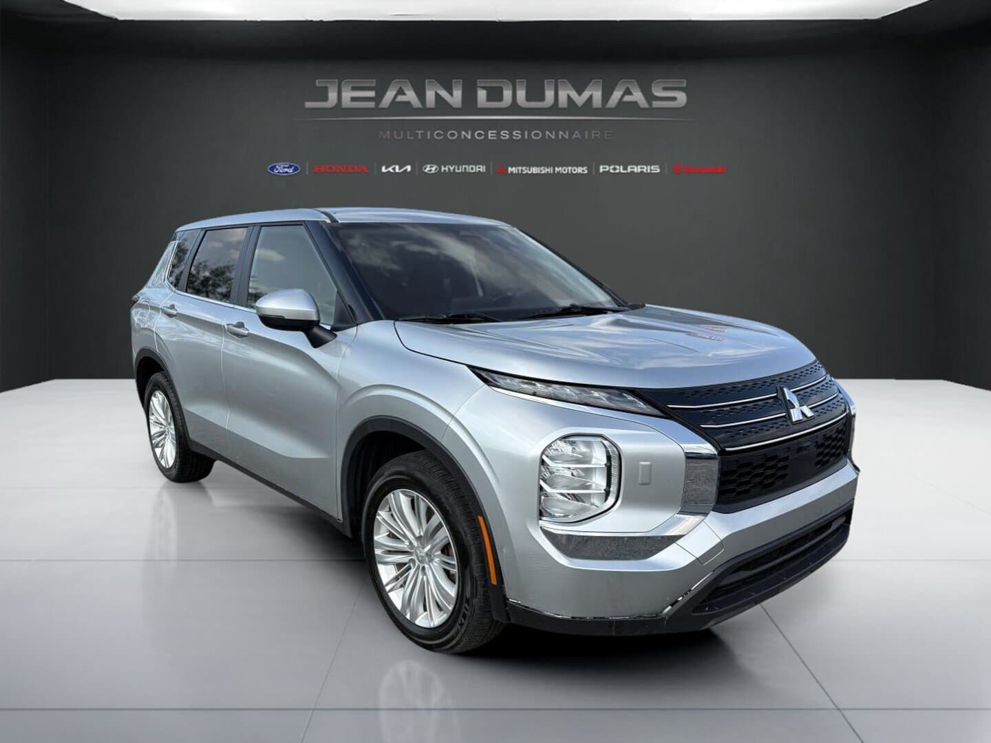 Mitsubishi Outlander 2024 — photo 3