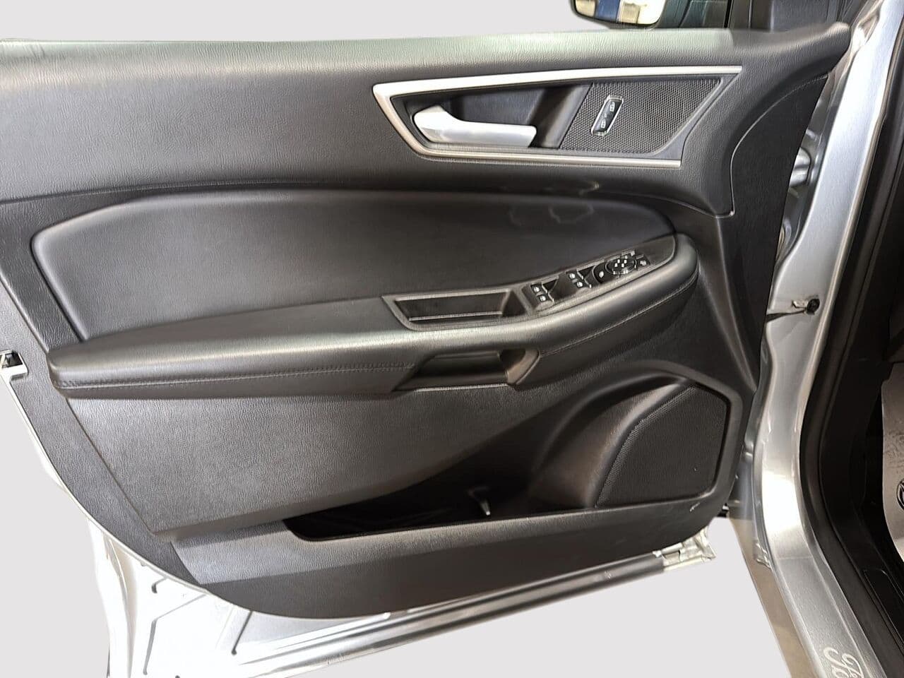 Ford Edge 2022 — photo 10