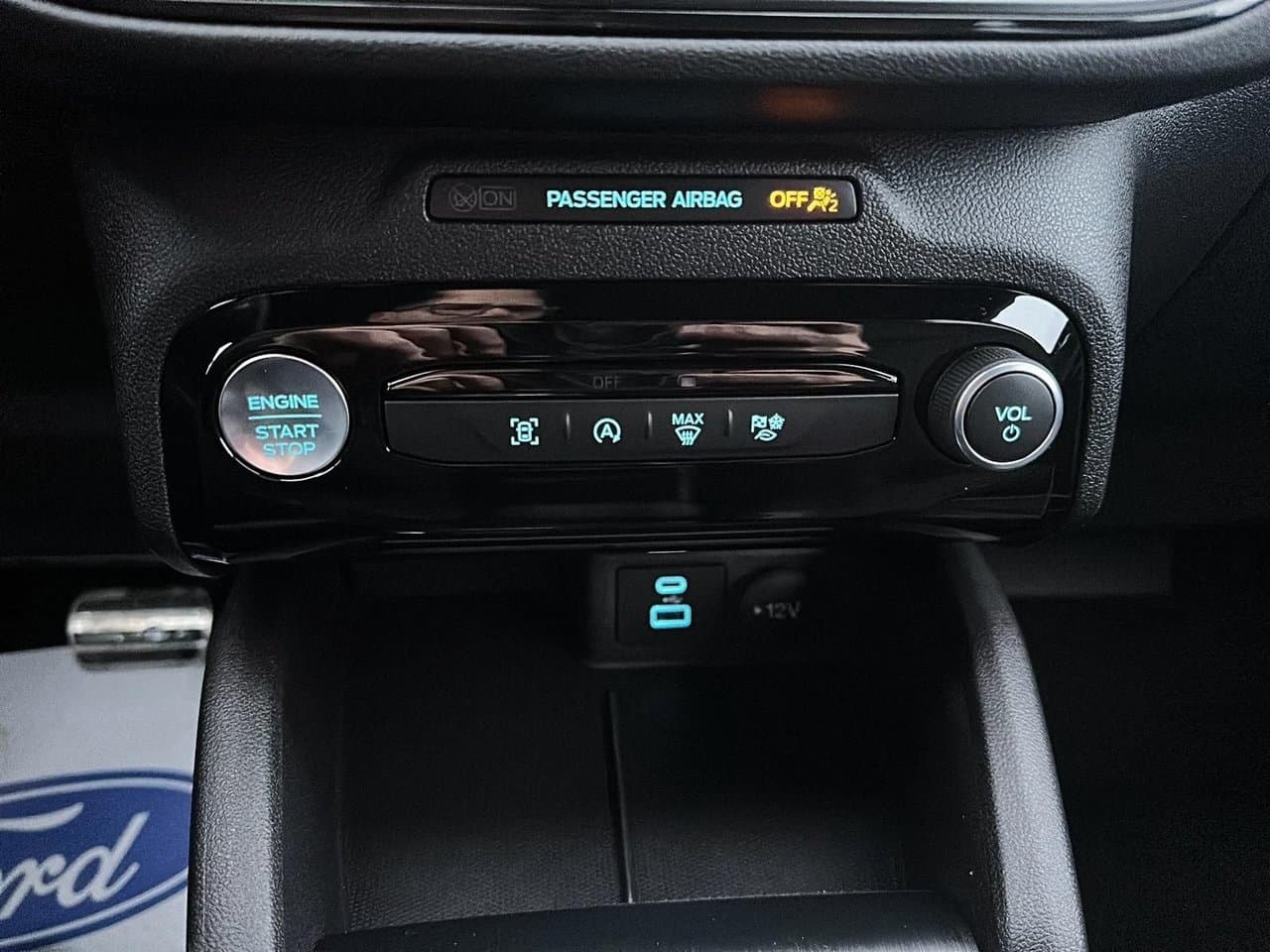 Ford Escape 2023 — photo 16