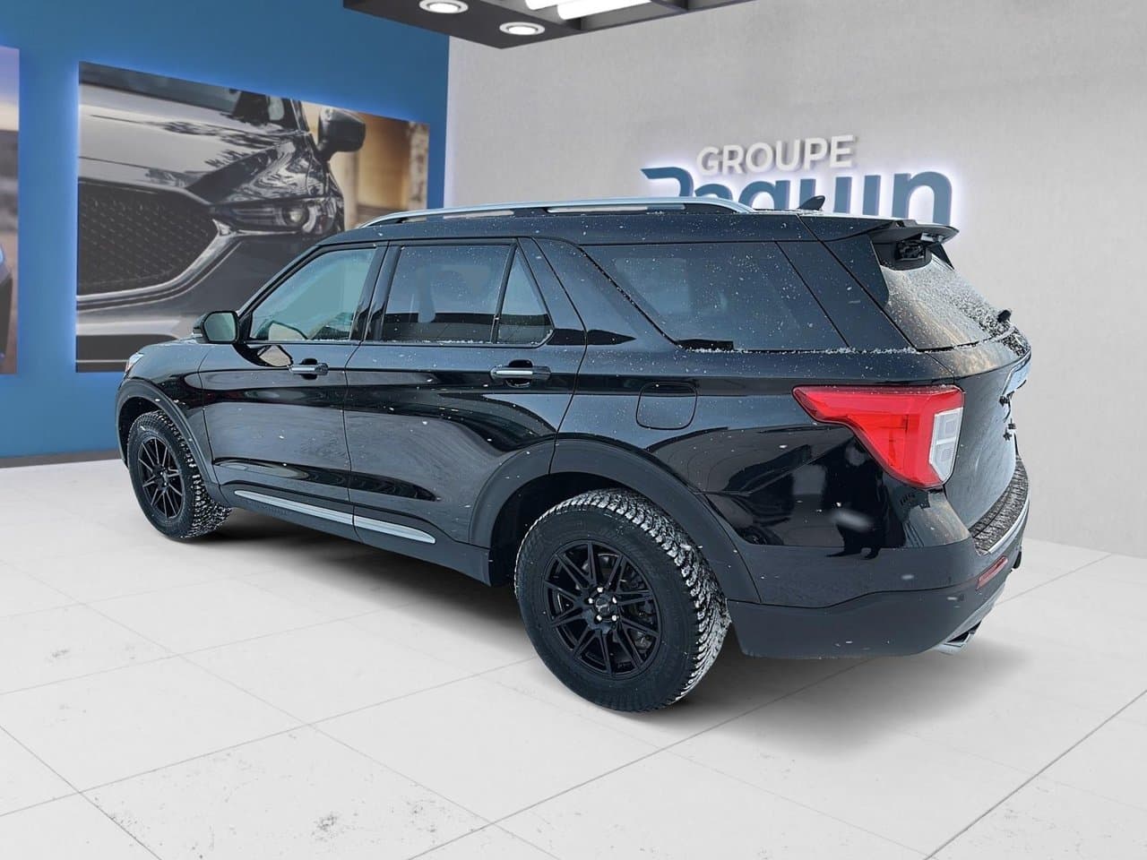 Ford Explorer 2023 — photo 4