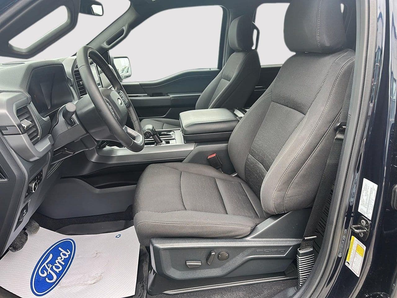 Ford F-150 2025 — photo 8