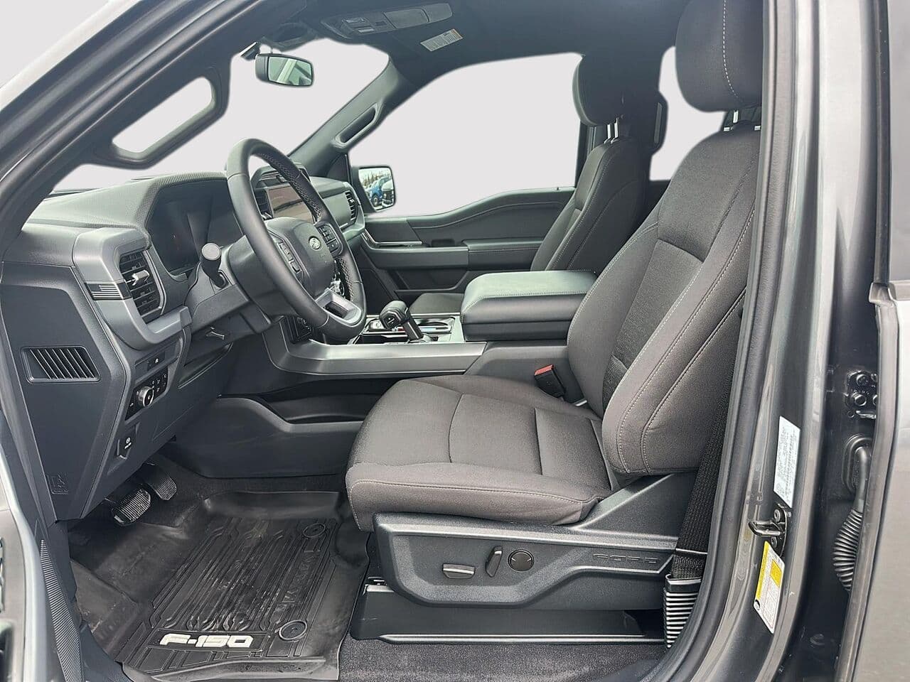 Ford F-150 2025 — photo 8