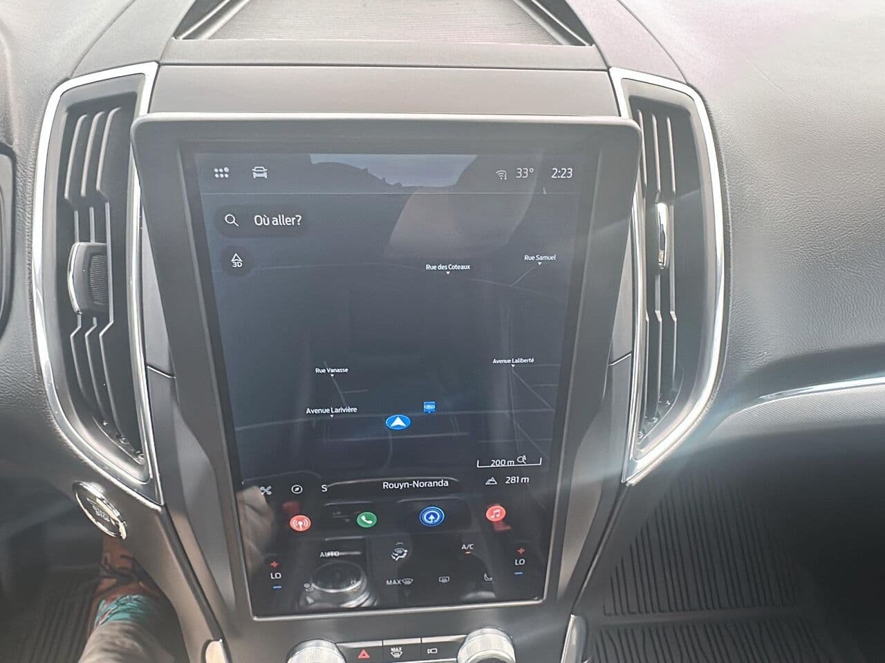 Ford Edge 2022 — photo 16