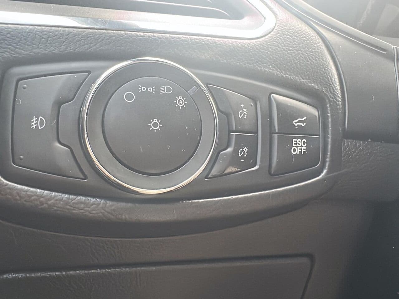 Ford Edge 2022 — photo 18