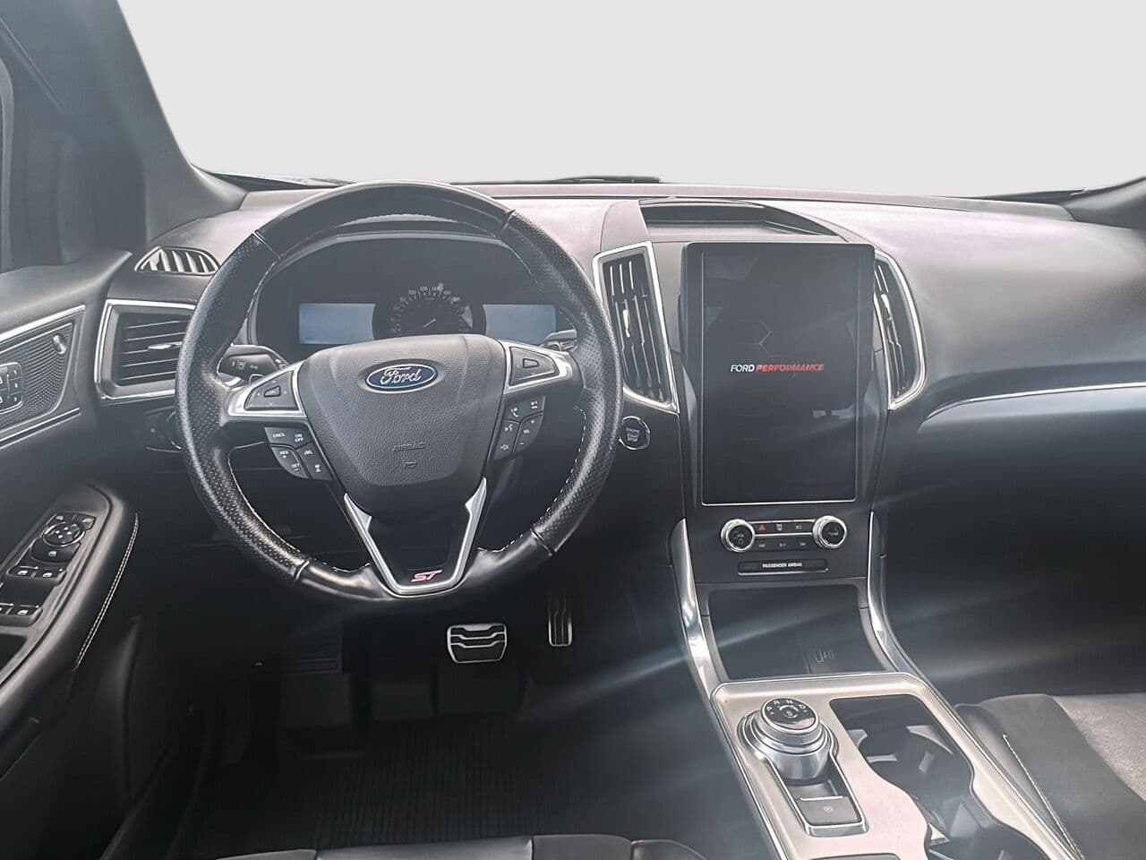 Ford Edge 2022 — photo 9