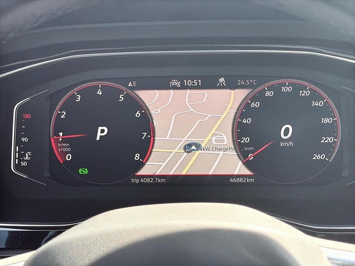 Volkswagen Jetta GLI 2023 — photo 14