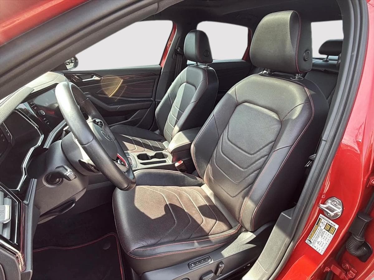 Volkswagen Jetta GLI 2023 — photo 10