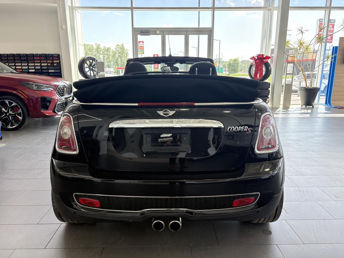 MINI Convertible 2010 — photo 7