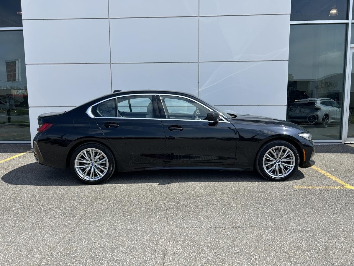 BMW 3 Series 2023 — photo 12